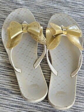 Zaxy Women's Butterfly Flip-Flop size 9